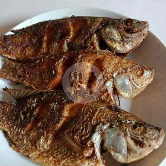 Ikan Mujair Goreng menu Salero Bundo Masakan Padang, Cilinaya