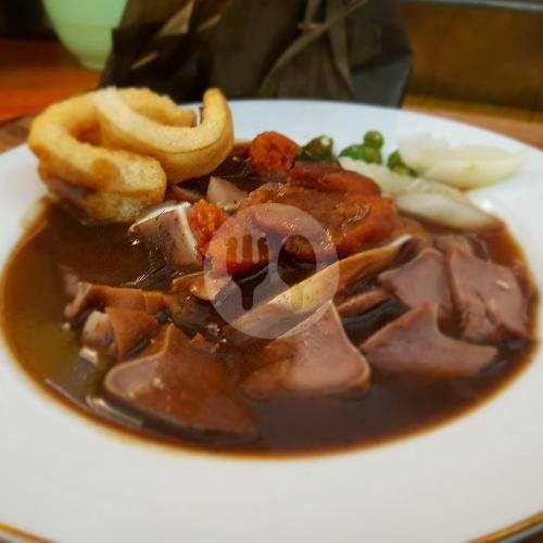 Siobak Isian Daging, Samcan, Kuping menu Sate Plecing Siobak Singaraja Wr. Dharmasanti, Gunung Agung