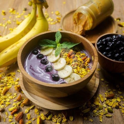 Acai bowl protein:10 fat:17 carbs:56 calories:438 menu Body Factory Bali Cafe, Canggu