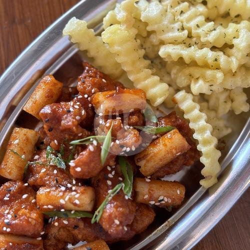 Chipotteok (Chicken Potato Tteok) menu Nami Chikin, Perum Dalung Permai