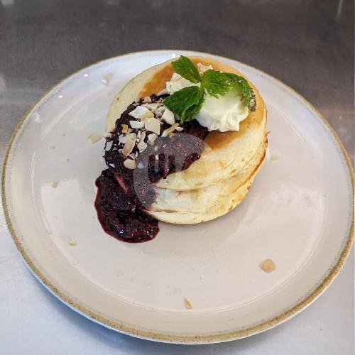 Mixed Berries Pancake menu Three Steps Coffee, Uluwatu Raya