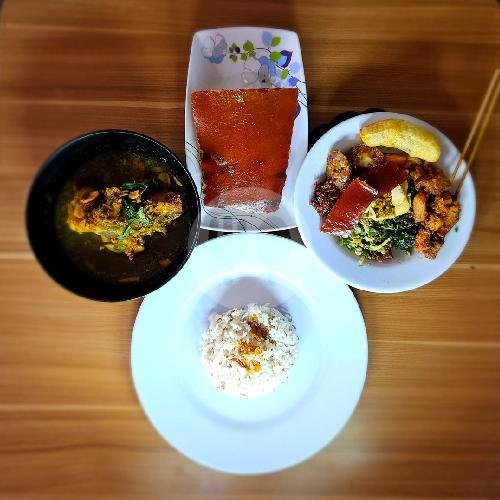 Kulit Super menu Babi Guling Singaraja Beras Merah Rendi, Tukad Pakerisan