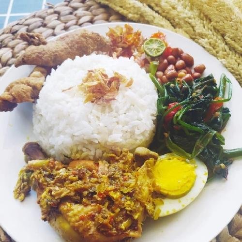 Paket Ayam Betutu Hemat menu Warung Sundari