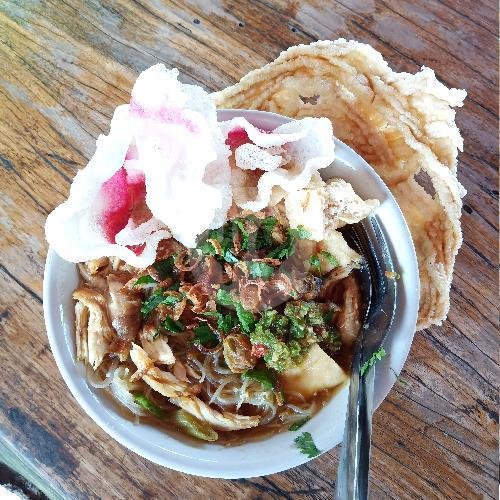 PAKET HORAS PARAPAT menu Mie Sop Ayam Medan, Nuansa Utama Timur