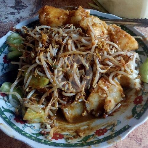 Tipat Cantok menu Warung Rujak Gus Arta, Denpasar