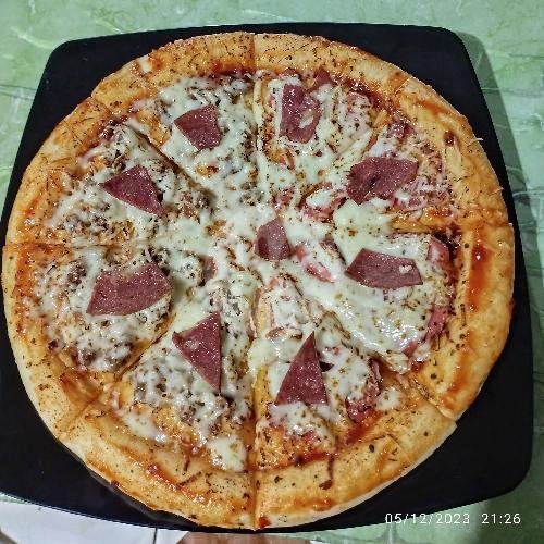 Chicken Smoked Beef Mozza Size 24 menu Hanaya Pizza, Selatan Pagutan