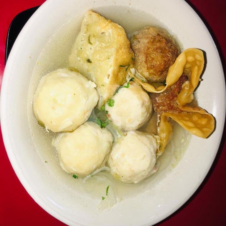 Bakso Ayam Kecil Komplit menu Bakso Pendowo Malang, Sesetan