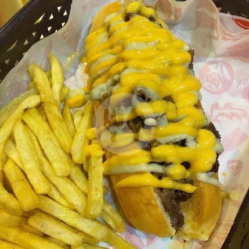 Combo Philly Cheesesteak With French Fries menu Wandas Club, Seminyak