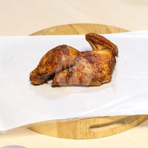 1/2 Ekor Ayam Original menu Ayam Guling Enakko, Denpasar