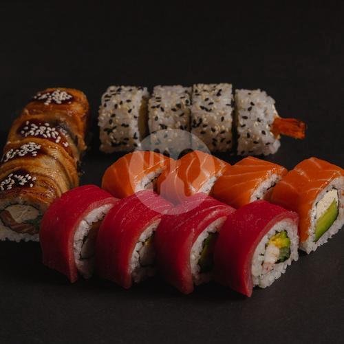 Set B (Sushi Roll) (16 pcs) menu IKA Sushi (Poke Bowl, Salmon, Japanese, Wok), Canggu