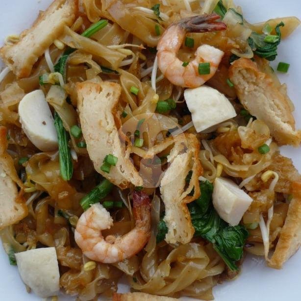 Kwetiau Goreng Seafood menu Warung Papa Sanz, Teuku Umar Barat