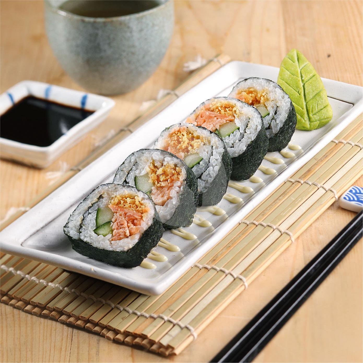 Crunchy Salmon Roll menu Kimukatsu, Living World Bali