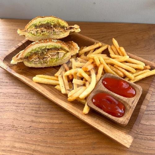 NEW ! AVOCADO UFO BURGER COMBO menu Food Factory Original ( French Tacos & Ufo Burger, Breakfast), Jl. Mertanadi