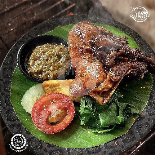 Bebek Bakar menu Ayam Square, Gomong