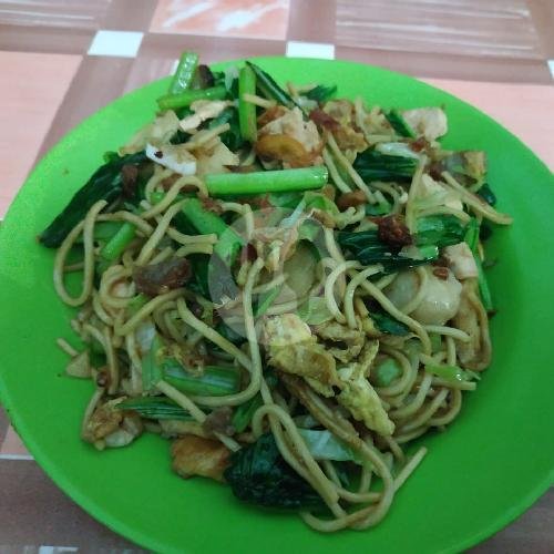 Mie Goreng Babi menu Warung Aneka Rasa, Denpasar