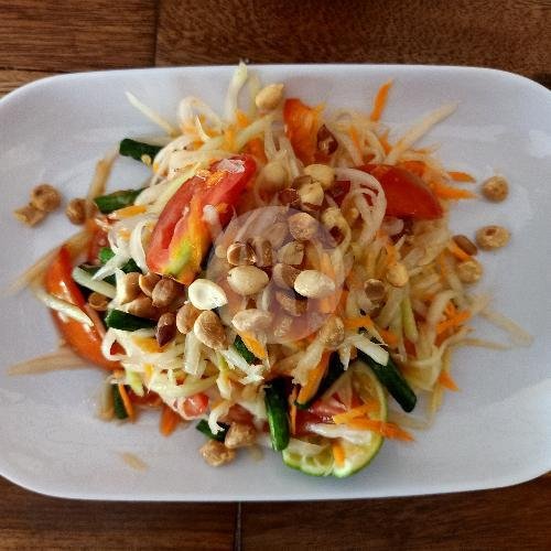 Somtam( Papaya Salad) menu Meeting Point, Sukawati