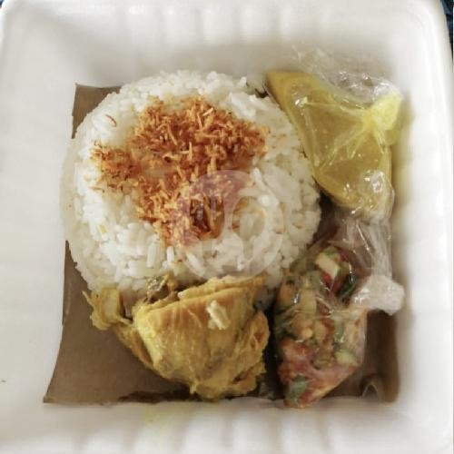 Nasi Kari Ayam menu Nasi Kuning Raya Canggu Ibu Firman, Canggu