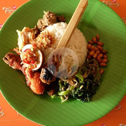 Nasi Ayam menu Babi Guling & Ayam Betutu Ibu Ella, Jimbaran