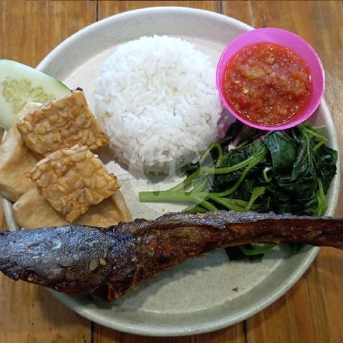Nasi Tempong Lele menu Warung Bebek Raja (Ramai Jaya), Siligita