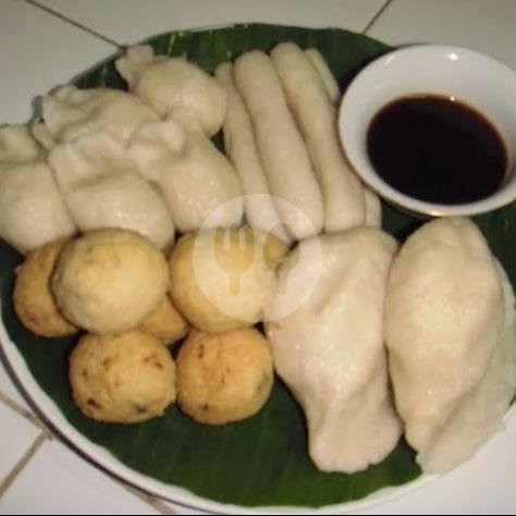Pempek Paket menu Pempek Palembang Uncle Yayan, Kuta