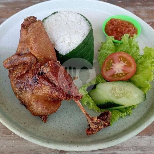 Bebek Goreng 1/2 + Nasi menu Warung Bebek Raja (Ramai Jaya), Siligita