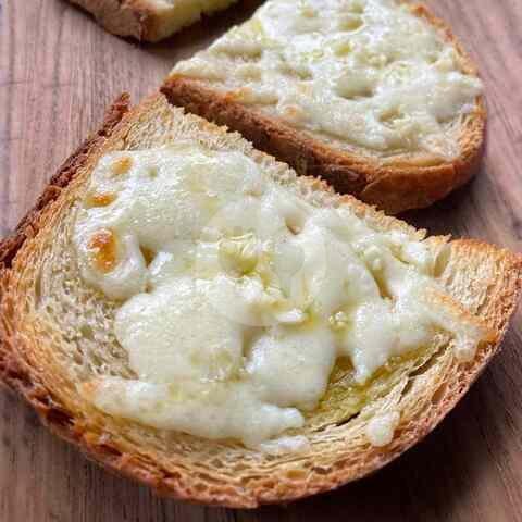 Crostoni Cheese N Garlic menu DiVino by Casa Asia, Bingin