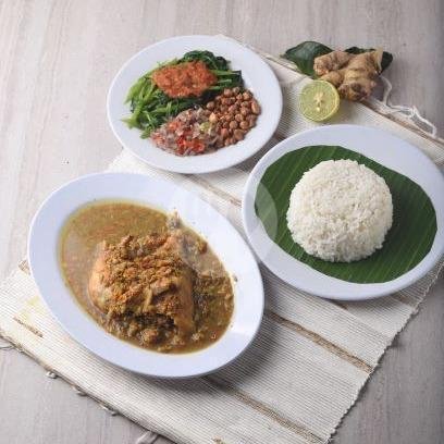 Paket Ayam Betutu 1/4 (Tanpa Minuman) menu Ayam Betutu Khas Gilimanuk Bali, Tuban