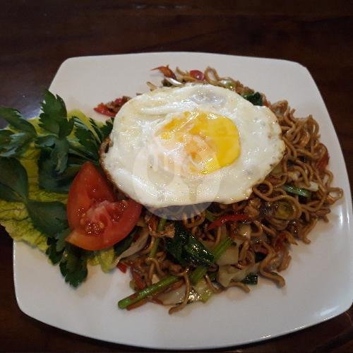 Mie Goreng menu Babi Guling Men Liong, Kediri