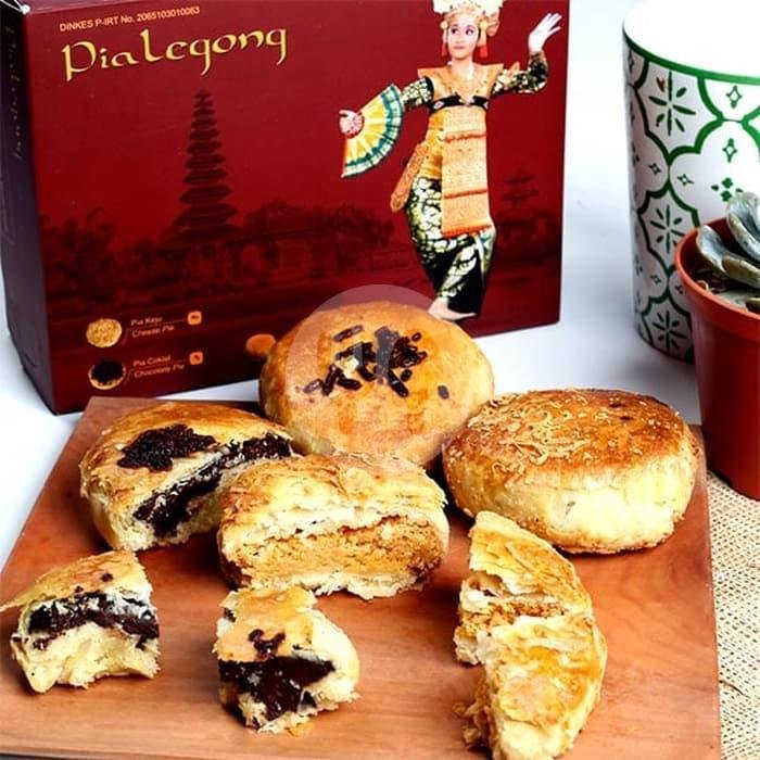 Pia Legong menu Pie Susu Dhian, Bakung Sari
