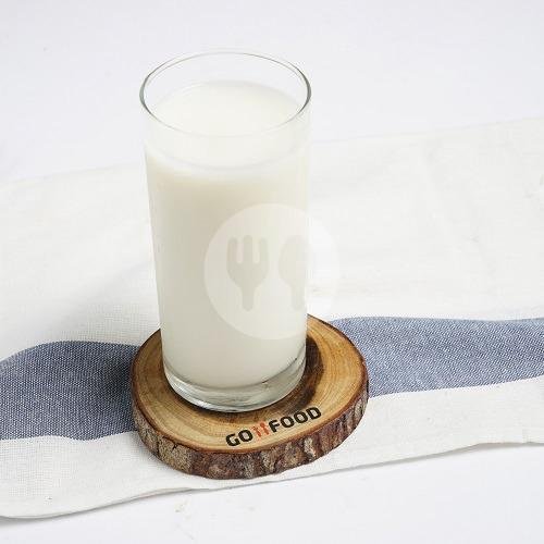 Es Susu menu Warung Ibu Dewa Candra, Kuta