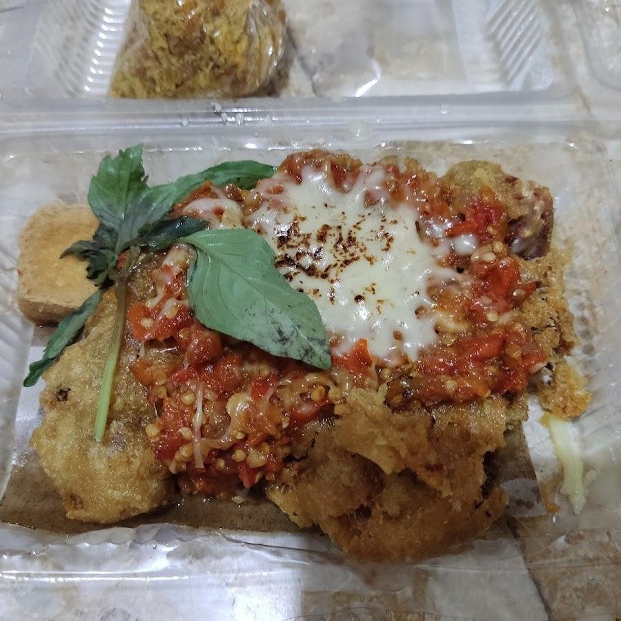 Ayam Kremes Panjer, Gunung Agung