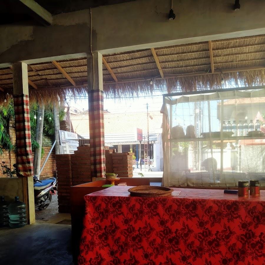 BABI GULING P4T PUTRI, Denpasar Barat