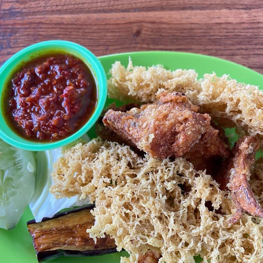 Ayam Kremes Sambal Ijo Dan Ayam Goreng Sambal Matah Bu Imel, Imam Bonjol