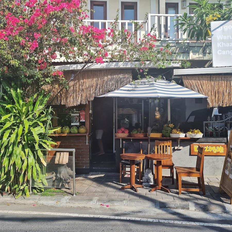 Coconut Juice & Fruitsalad (WARUNG KHAZANAH), Canggu