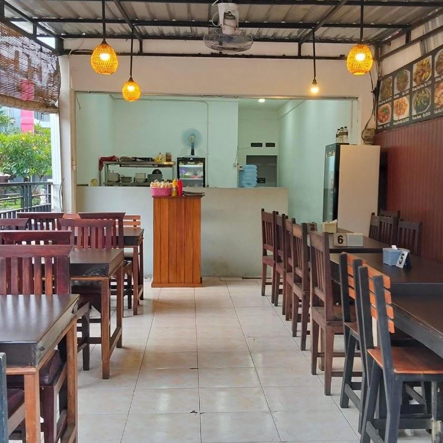Warung Putra Fantaola, Kartika Plaza