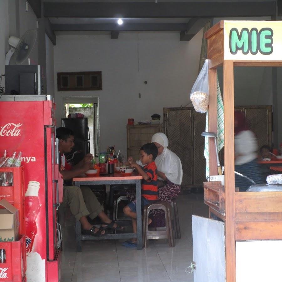 Mie Ayam Syafana, Ruko Rembiga