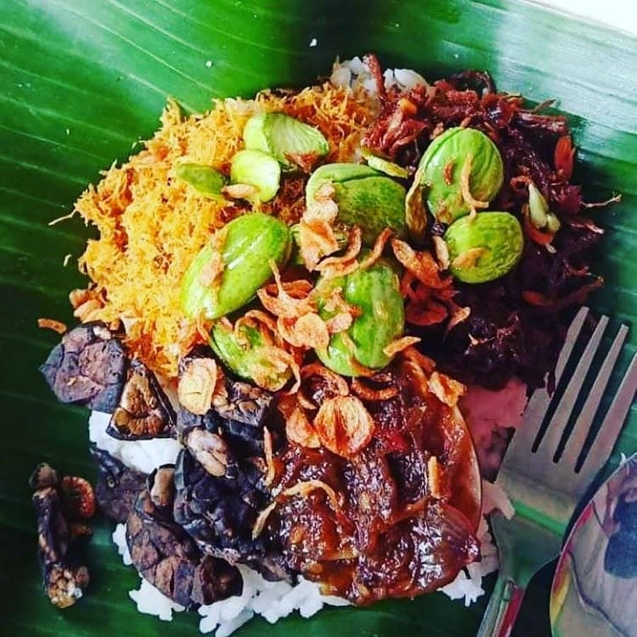 Nasi Krawu Daging, Sekarbela