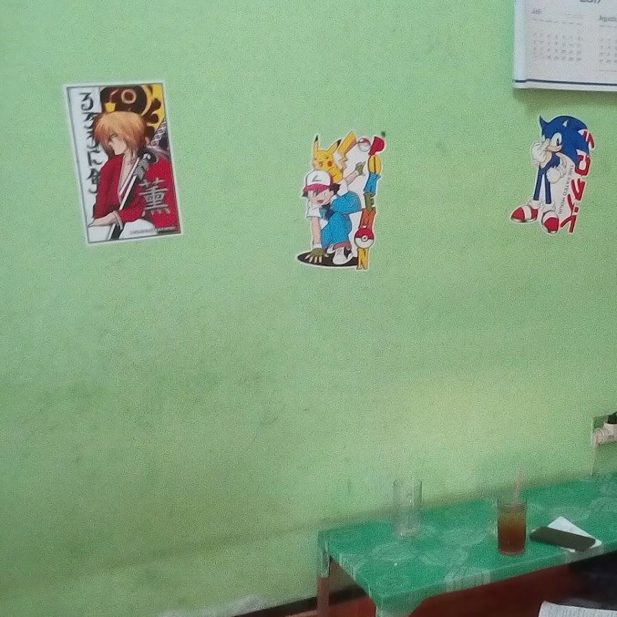 Warung Van Koprool, Pemongan