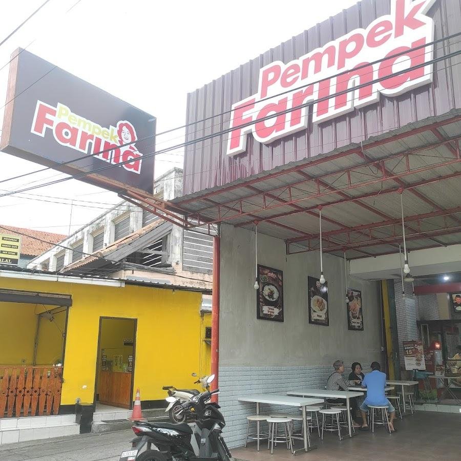 Pempek Farina, Teuku Umar