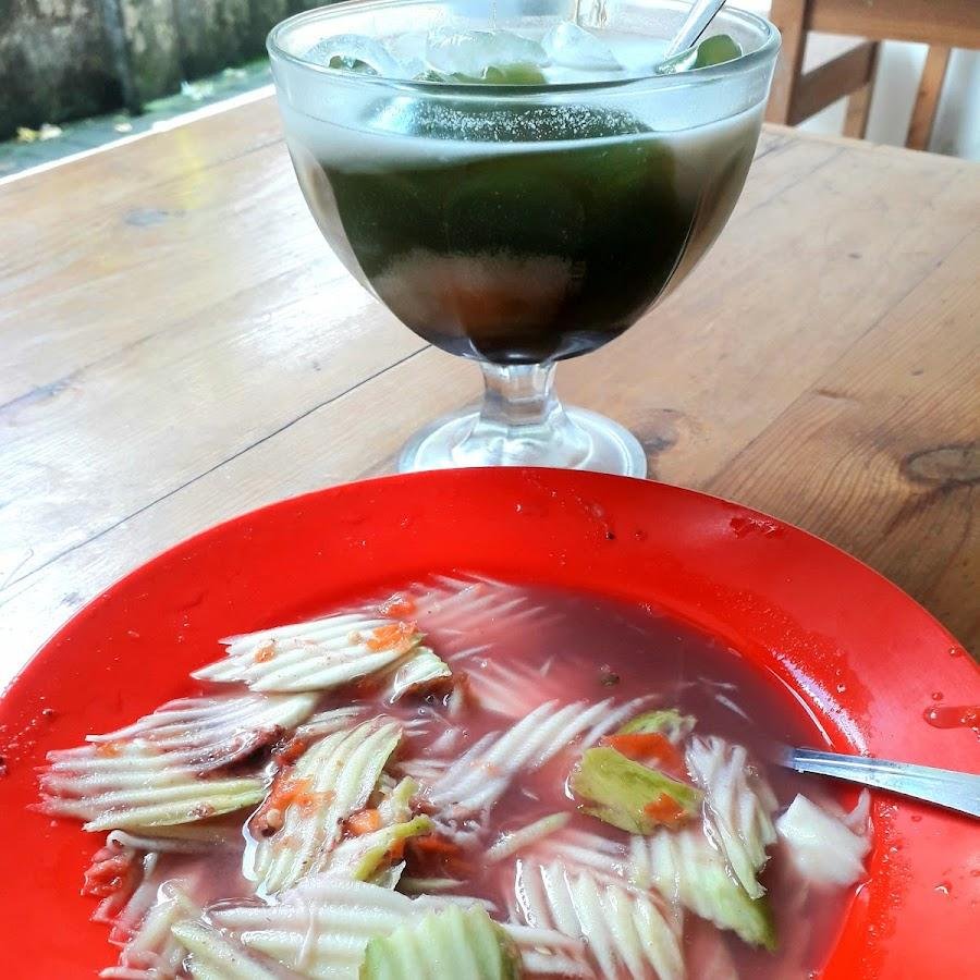 Warung Bu Kadek Bisma