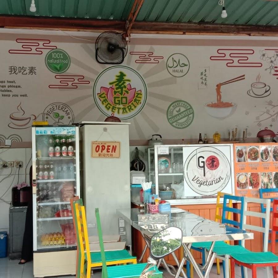 Go Vegetarian, Dewi Sri Food Center
