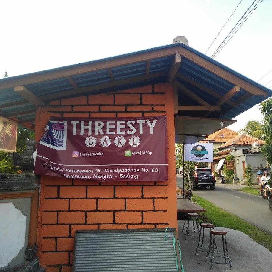 Threestycake, Mengwi