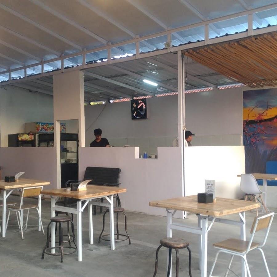AlZee Kitchen, Padonan Raya