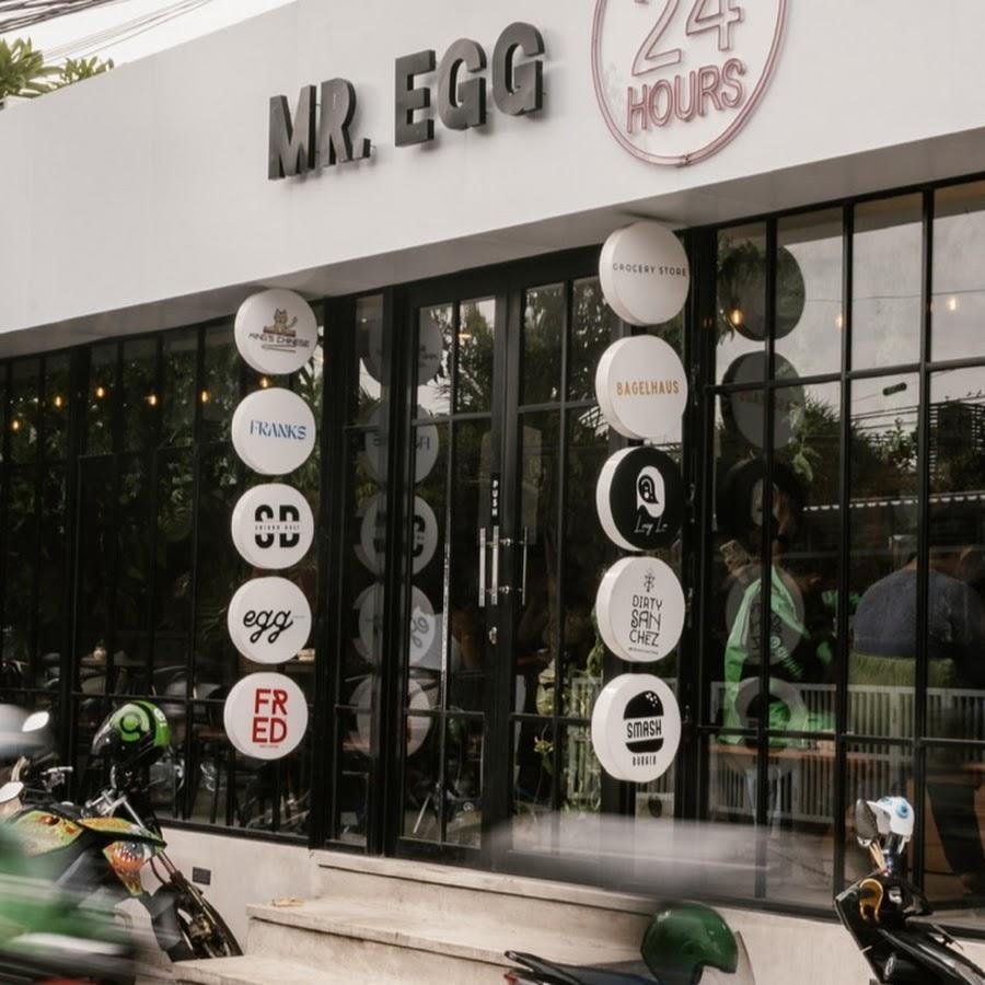 Mr Egg (Breakfast Burgers, Cocktails, Coffee, Juice, Smoothies, Vegan), Umalas
