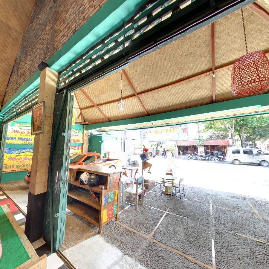 Ayam Penyet Surabaya, Kuta Raya