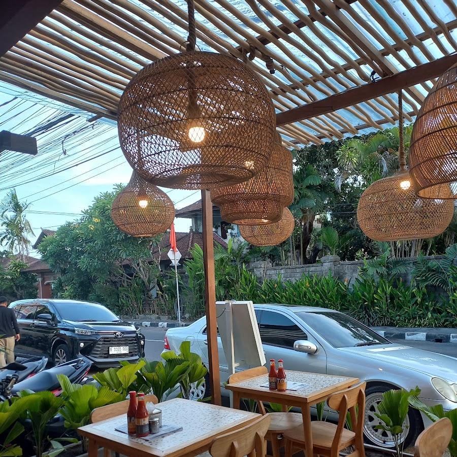 Bonza Burger, Sanur