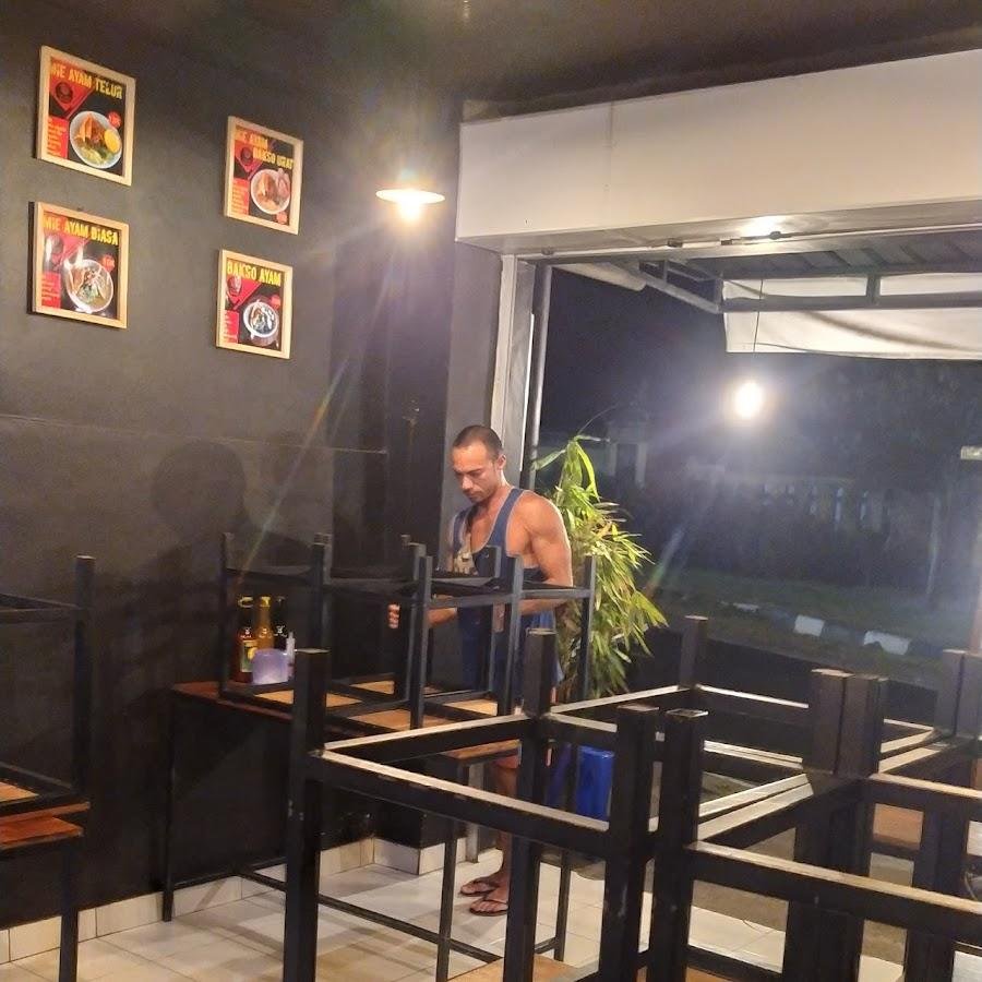 Mie ayam Dan Bakso Tanpa Nama