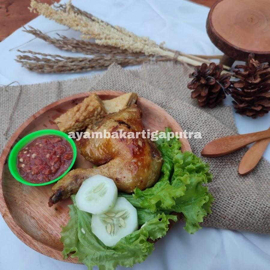 Ayam Bakar Tiga Putra, Pemecutan