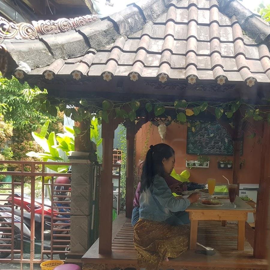 Dewata Soup Kepala Ikan, Muding Indah