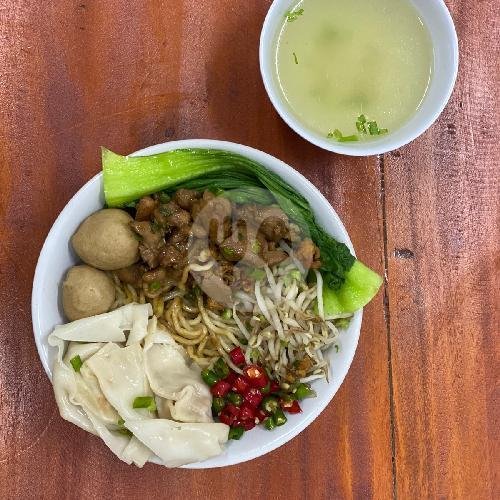 Mi Ayam Komplit menu KEDAI HONIU, Denpasar Barat